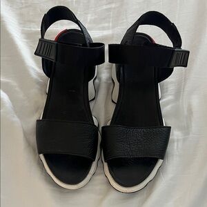 Sorel Kinetic Sandals